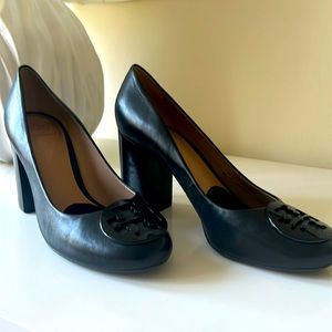 Barely used Tory Burch block heels!! Beautiful classic closet staple